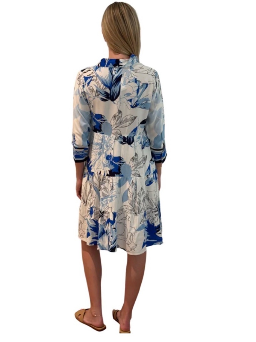 LIZA BYRD Easy Blue an White Floral Dress, NWT - Picture 3 of 3